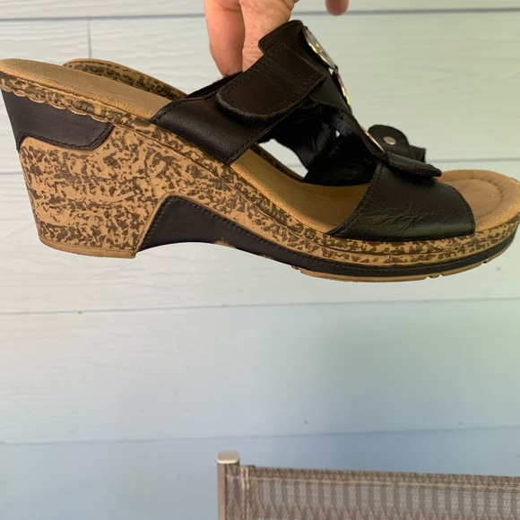 Rieker Shoes - 🌹 4/$30 RIEKER wedge heeled sandals
